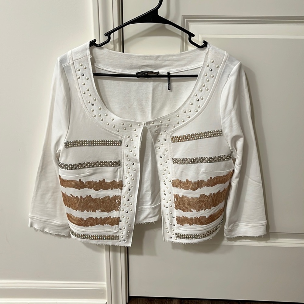 Women’s lightweight sweater